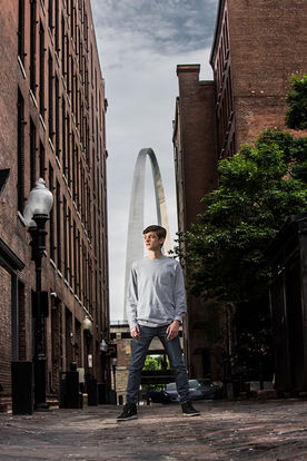 tower-grove-senior-photography-monochrome-photo-studios