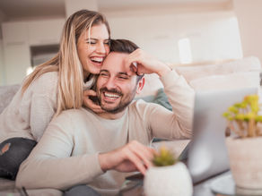 Build a Healthy Relationship with YOU