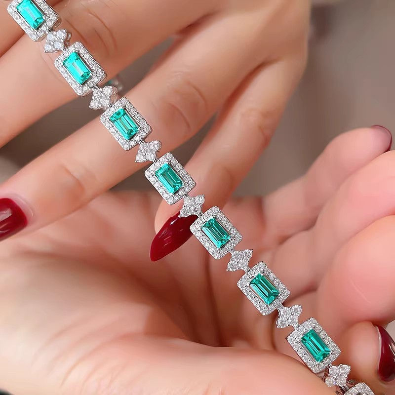 Thumbnail: Emerald Royale Necklace