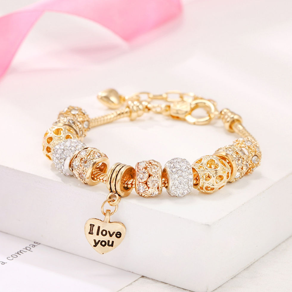 Thumbnail: Luxe Heart Charm Bracelet