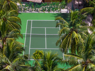 The St. Regis Maldives Vommuli Resort Announces Partnership with LUX Tennis