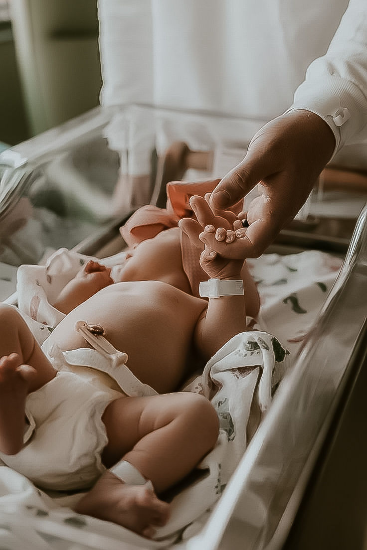 Fresh 48 photography session for baby girl in Denver Colorado (1)