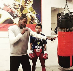 51807909_672202613181613_828145778725958