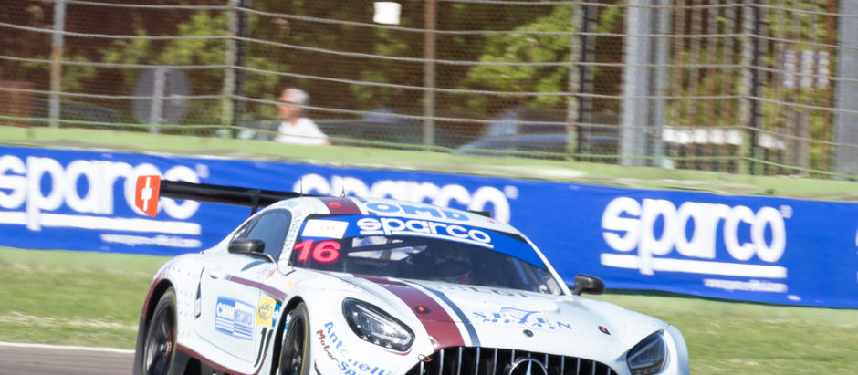 Stratia Motorsport begins its season at Imola with Denisov and Fascicolo