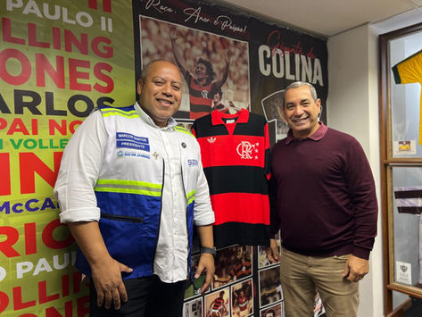 Tetracampeão Zinho visita o Museu da Suderj no Rio