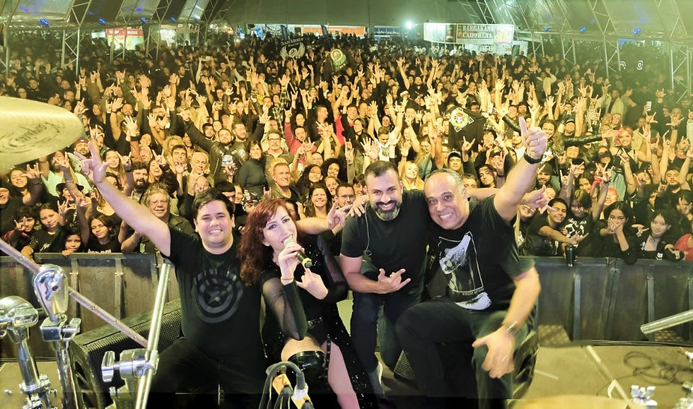 Atração do evento, a banda Faixa Etária se apresenta no fim da noite de sábado / Divulgação