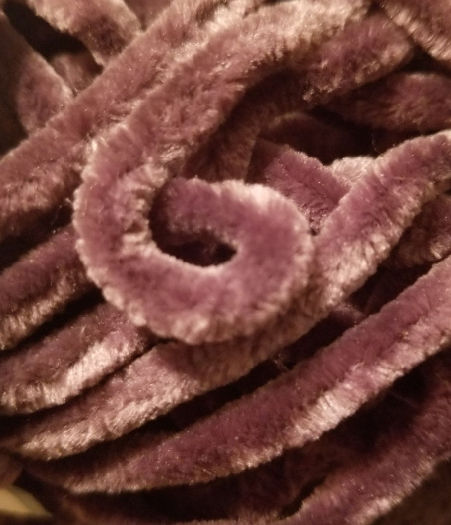 Thumbnail: Velvet Twisted Headband 