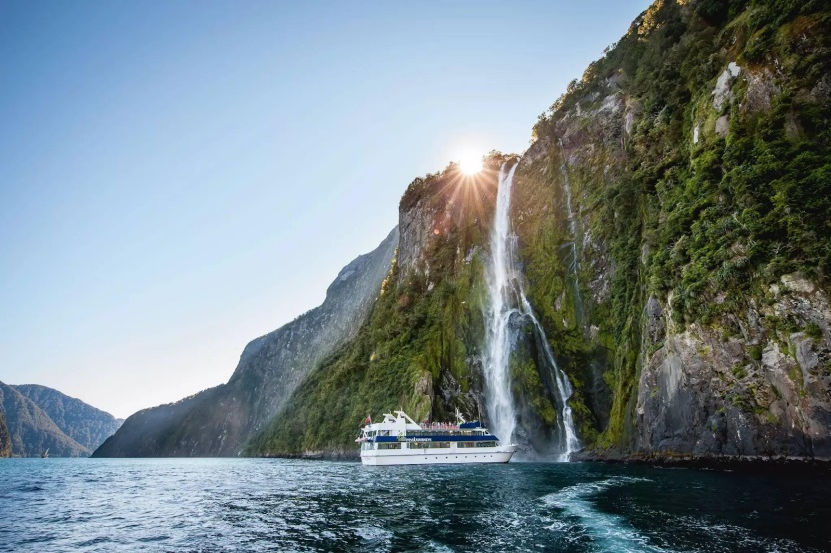 米佛峽灣巡遊 Milford Sound.jpg