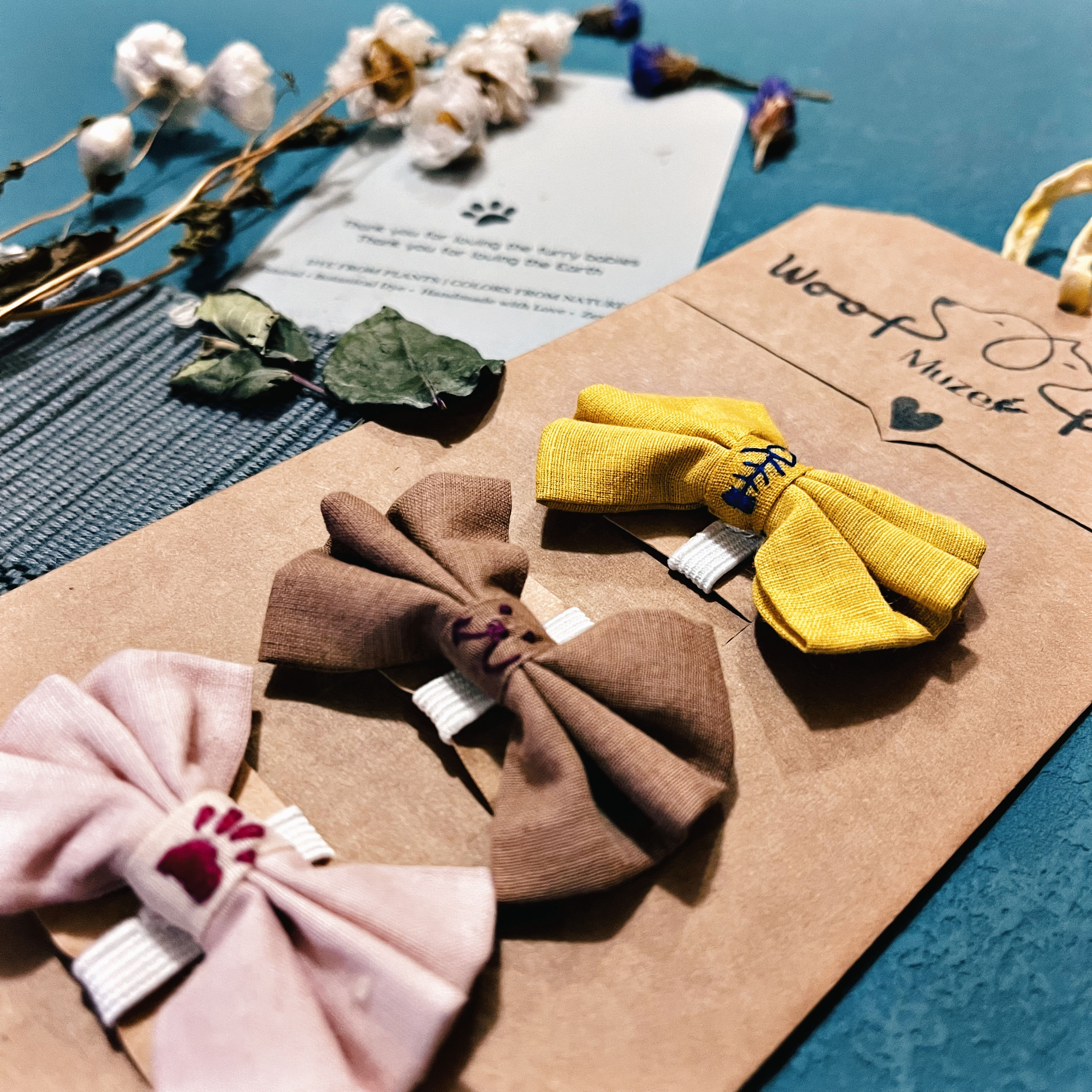 Woof & Purr by Muze - TRIAD pet bowtie - Handmade & Plant Dyed 寵物蝴煲呔 - 手工植物染色