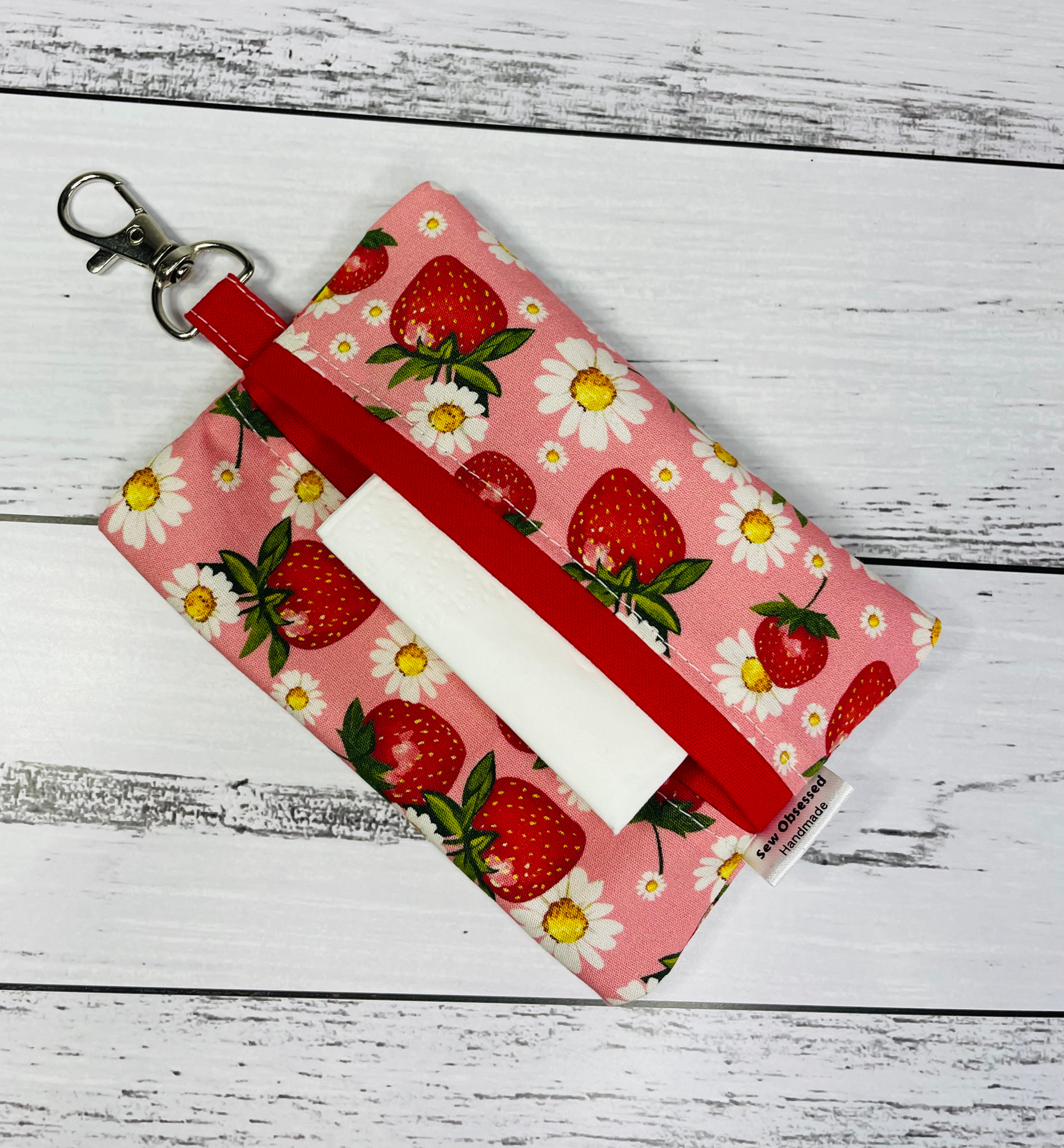 Strewberry Fields tissue keeper