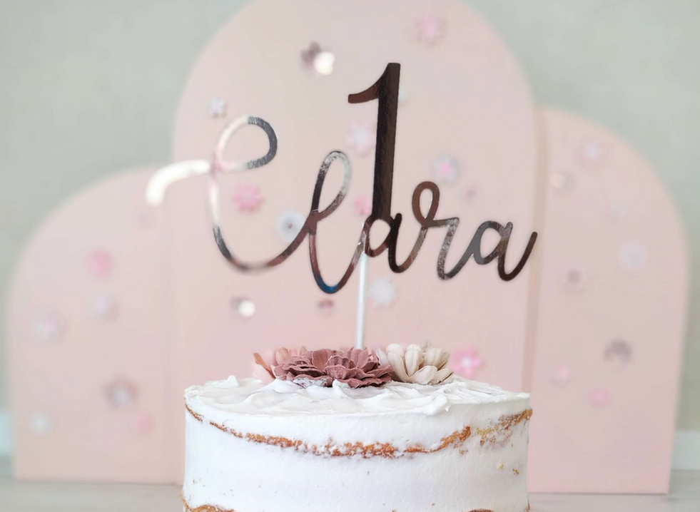 Topo bolo "Clara" smash cake tons rosa gold


 
