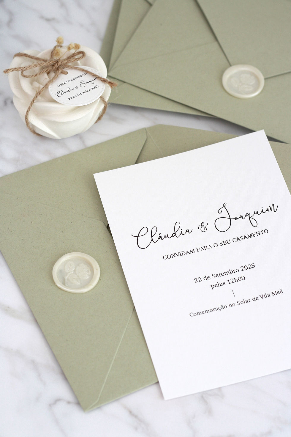 Convite de Casamento Minimalista e Romântico - 01