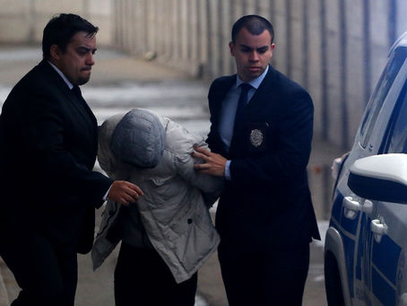 DETIENEN A LÍDER DE LA BANDA “LOS TRINITARIOS” EN EL AEROPUERTO DE SANTIAGO