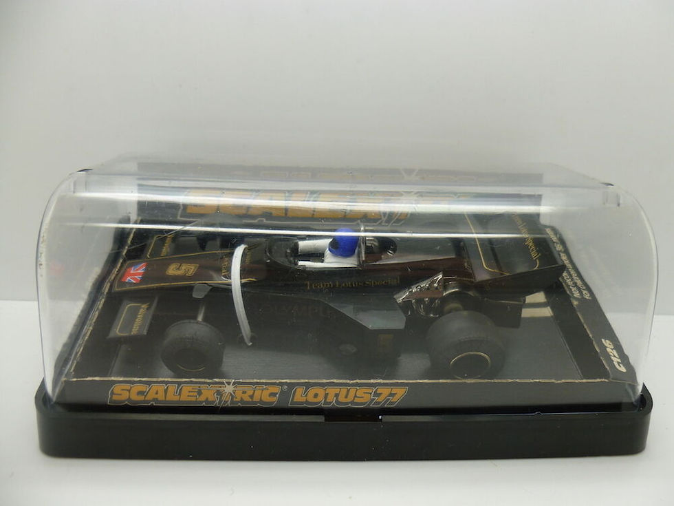 Thumbnail: Scalextric C126 Lotus 77, Type 4 with blue helmet, boxed