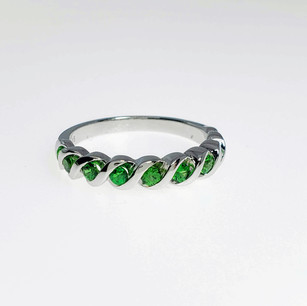 SR024 SILVER DC TSAVORITE