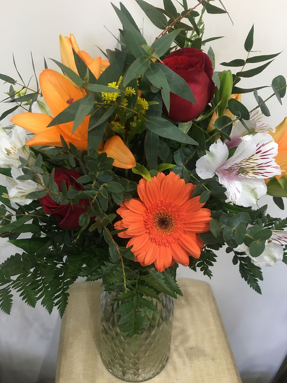 Ramo Lilium, rosas y flor variada