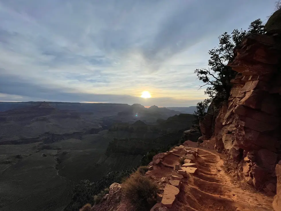 arizona-grand-canyon-sunrise.webp