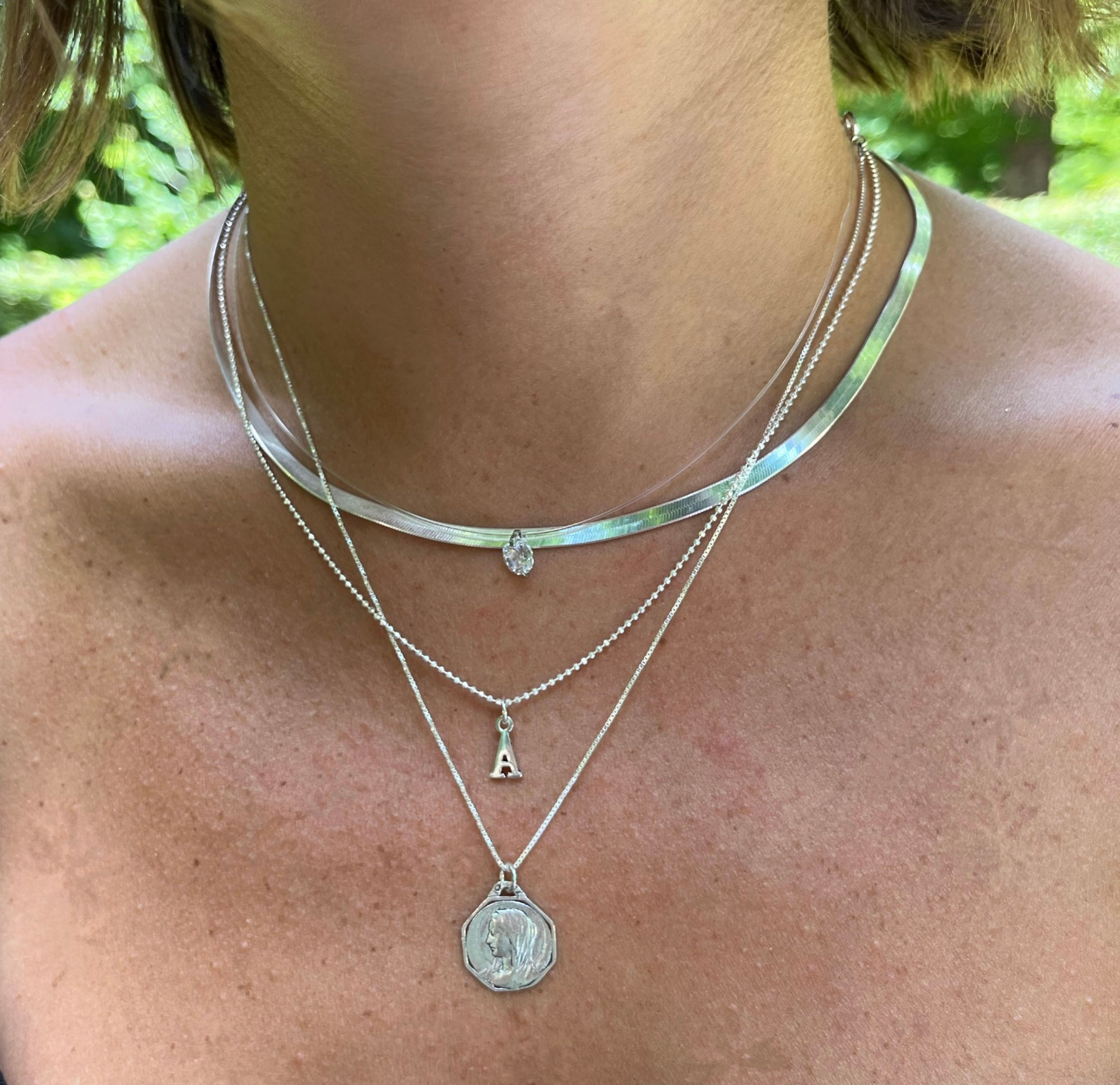 Conjunto medalla religiosa  virgen  y cadena