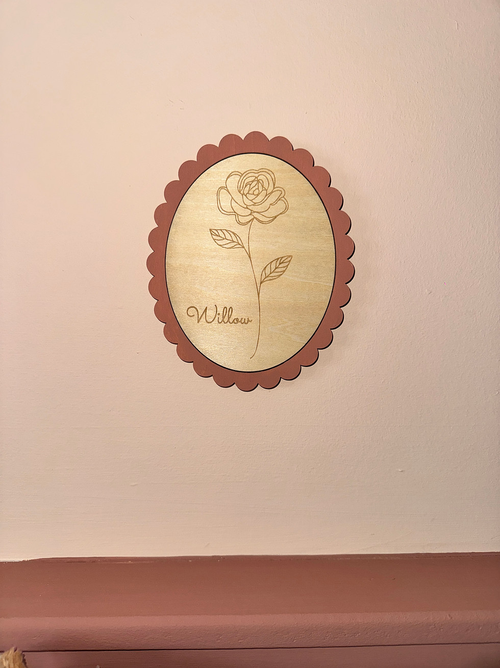 Thumbnail: Engraved Scallop Framed Flower Wooden Wall Decoration