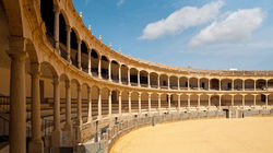 Zwischen Kulturdenkmal und Kontroverse - die Arena von Ronda