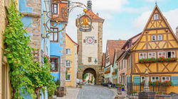 Romantischer Start in den Gassen Rothenburgs