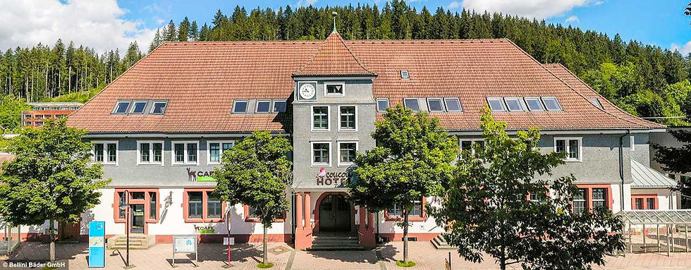 Moderne Schwarzwald-Gemütlichkeit im denkmalgeschützten Bahnhof