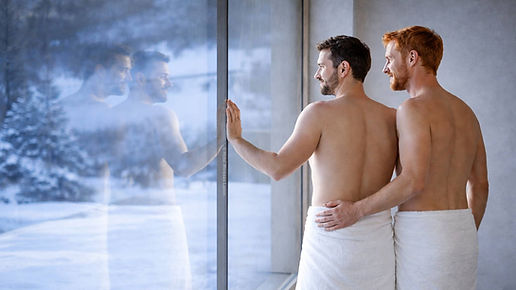 Alpine Balance Hotel Weisses Lamm_Gaypaar beim Wellness_M.jpg