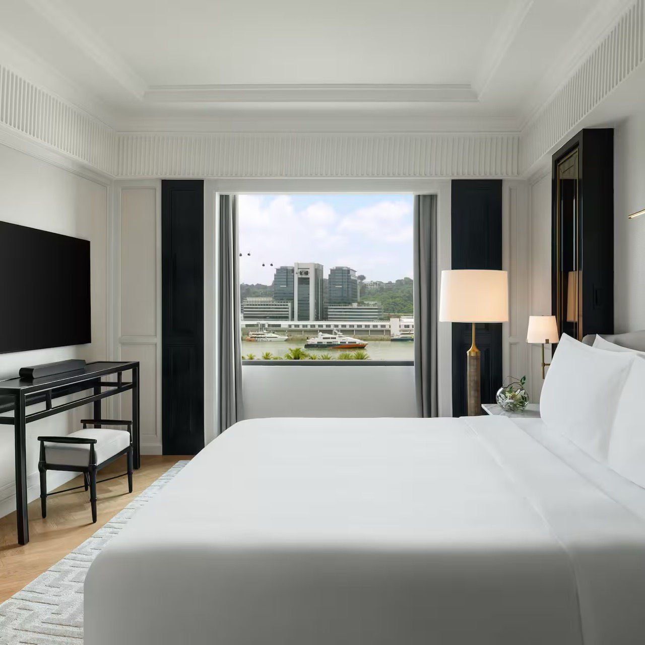 The laurus from resorts world sentosa - modern rooom - side view