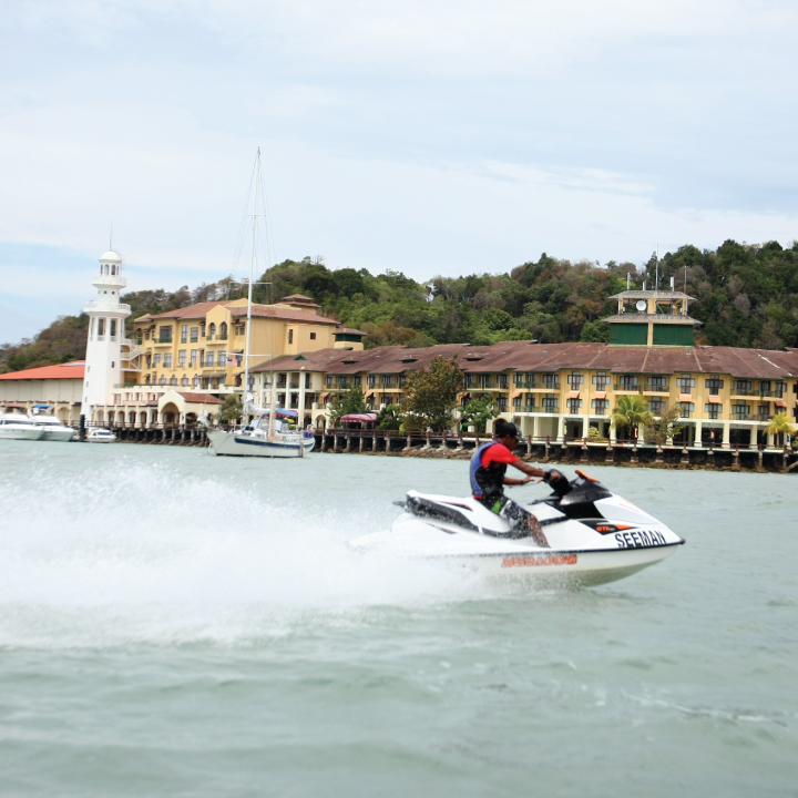 resorts world langkawi - water sports