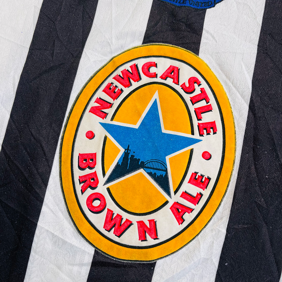 Thumbnail: NEWCASTLE UNITED HOME FOOTBALL SHIRT 1997/99 #4 BATTY