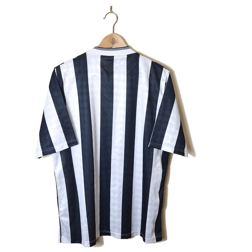 Thumbnail: NEWCASTLE UNITED CLASSIC RETRO VINTAGE HOME FOOTBALL SHIRT SOCCER JERSEY 1988 1989 1990 UMBRO