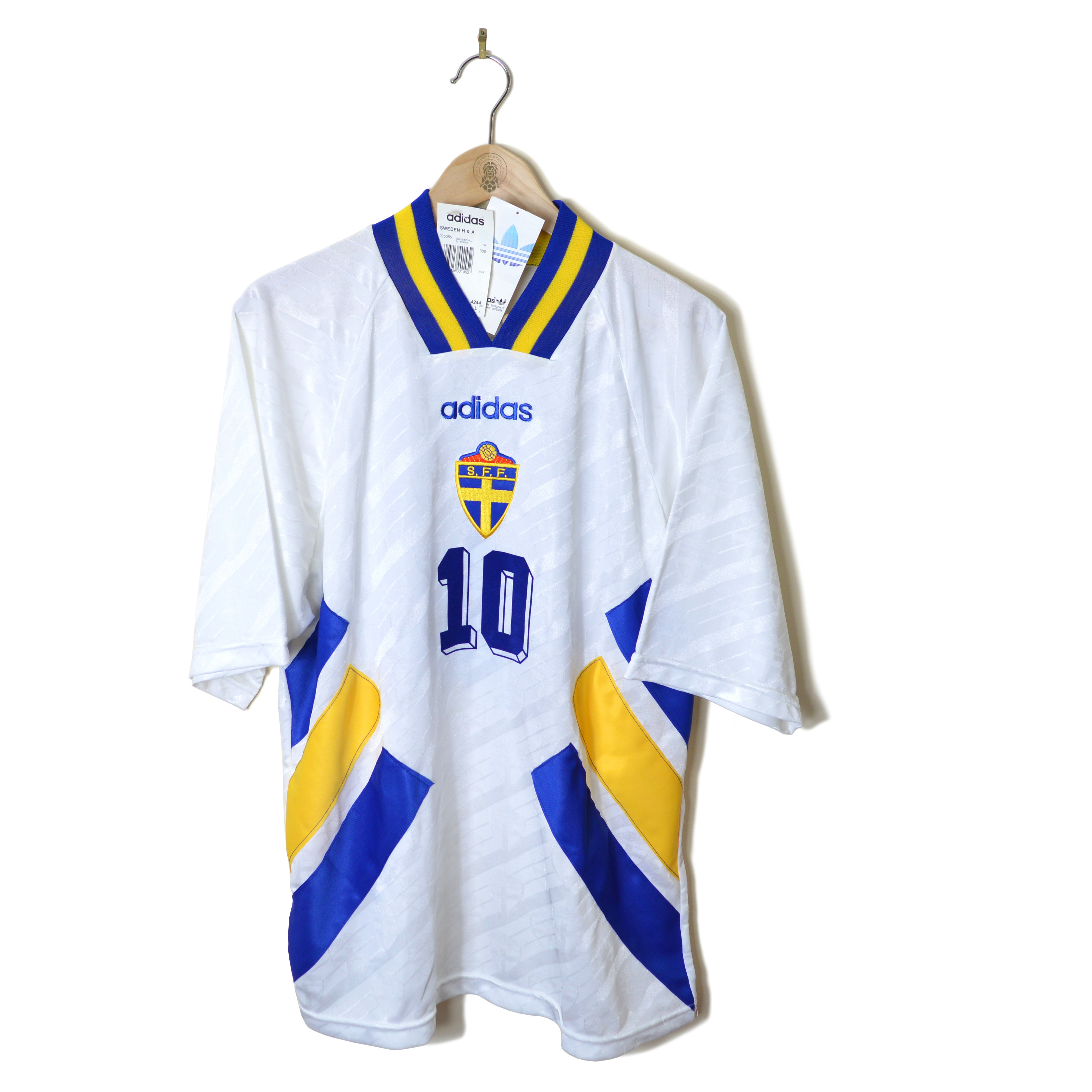 SWEDEN CLASSIC RETRO VINTAGE AWAY FOOTBALL SHIRT SOCCER JERSEY 1994 1995 1996 #10 DAHLIN BNWT BRAND NEW WITH TAGS ADIDAS