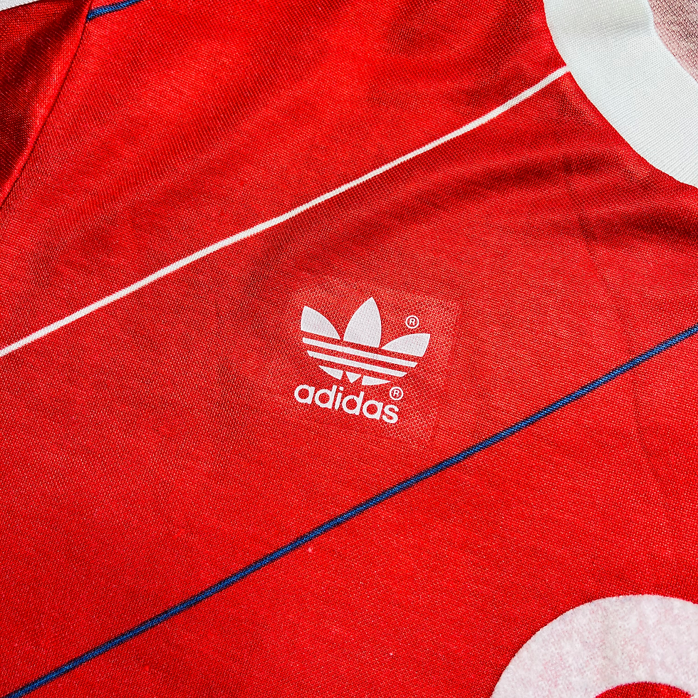 Thumbnail: BAYERN MUNICH HOME FOOTBALL SHIRT 1985/86