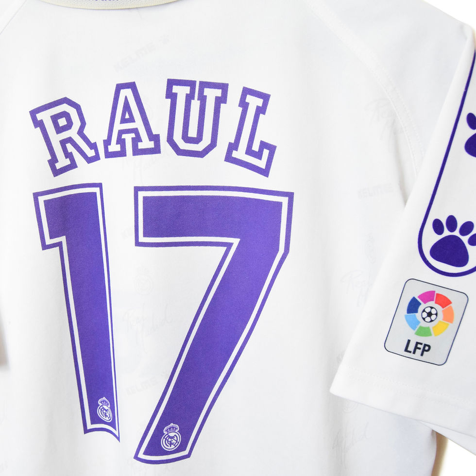 Thumbnail: REAL MADRID HOME SHIRT 1994/96 #17 RAUL