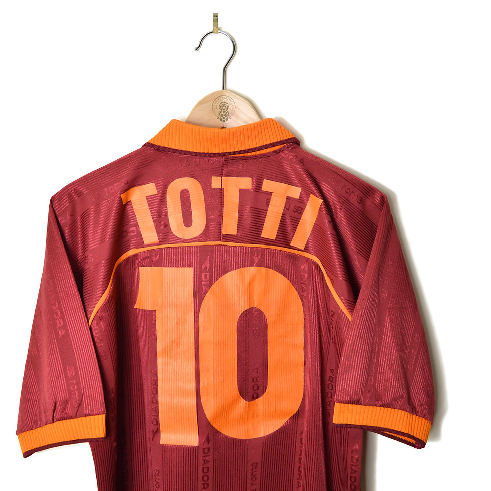 Thumbnail: ROMA CLASSIC RETRO VINTAGE HOME FOOTBALL SHIRT SOCCER JERSEY 1999 2000 #10 TOTTI DIADORA INA ASSITALIA CALCIO