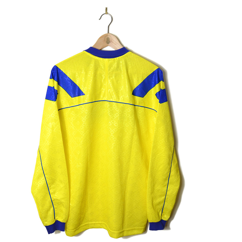 Thumbnail: JUVENTUS AWAY FOOTBALL SHIRT 1992/94 L/S