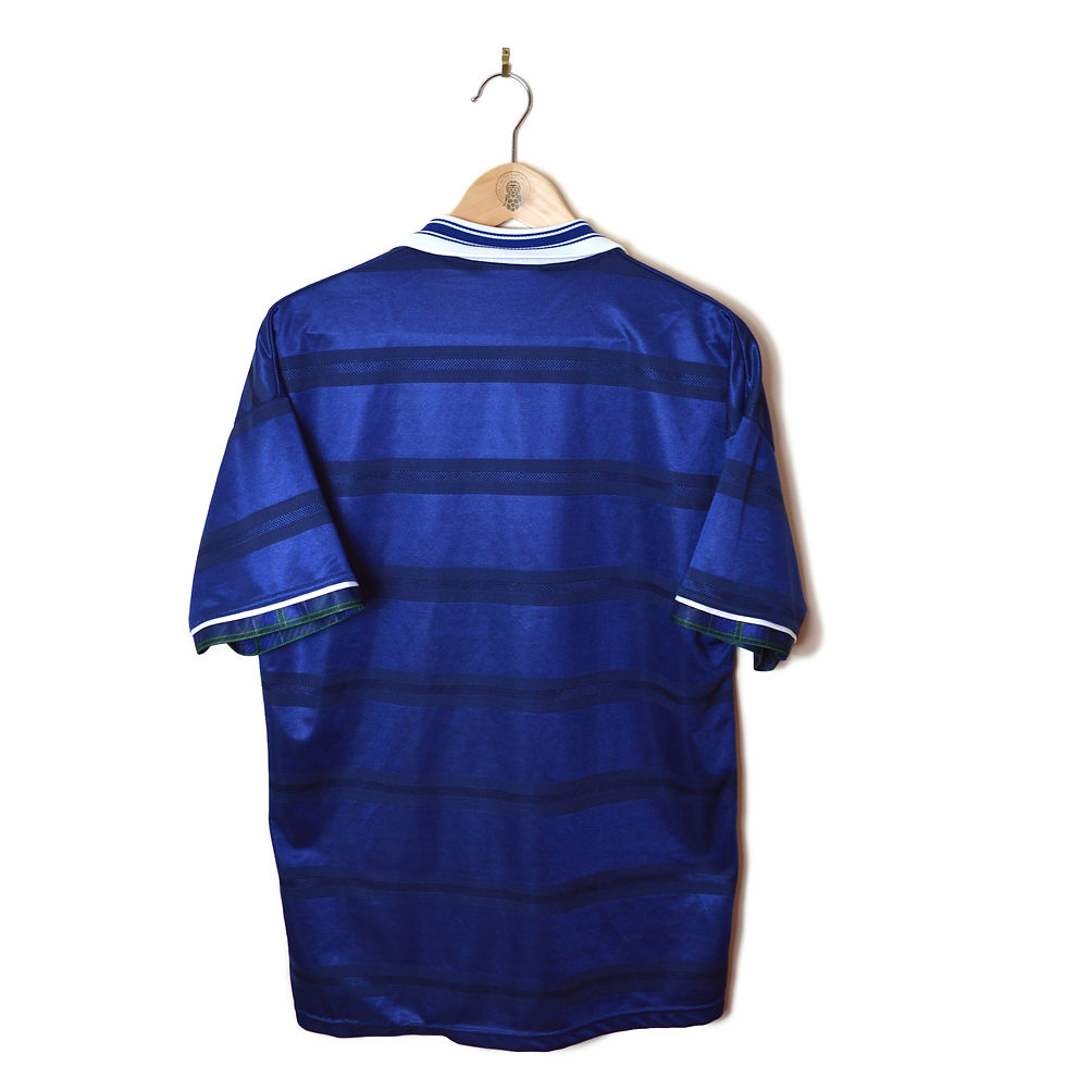 Thumbnail: SCOTLAND HOME FOOTBALL SHIRT 1998/00