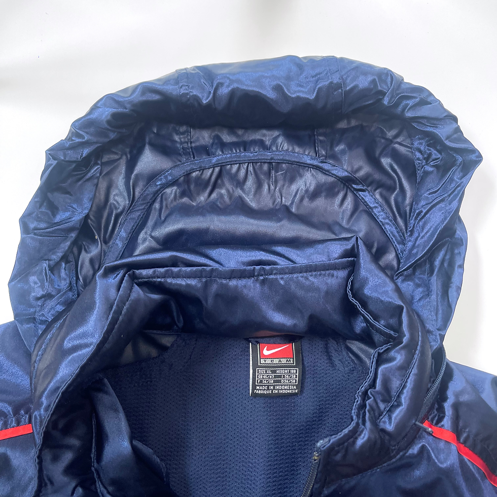 Thumbnail: ARSENAL NIKE FOOTBALL TRAINING JACKET 2001/02