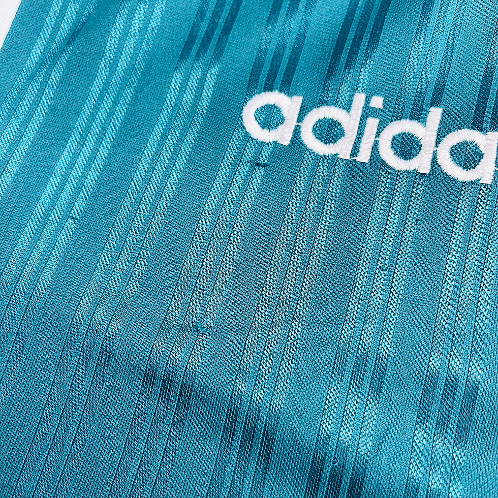 Thumbnail: LIVERPOOL AWAY FOOTBALL SHIRT 1995/96