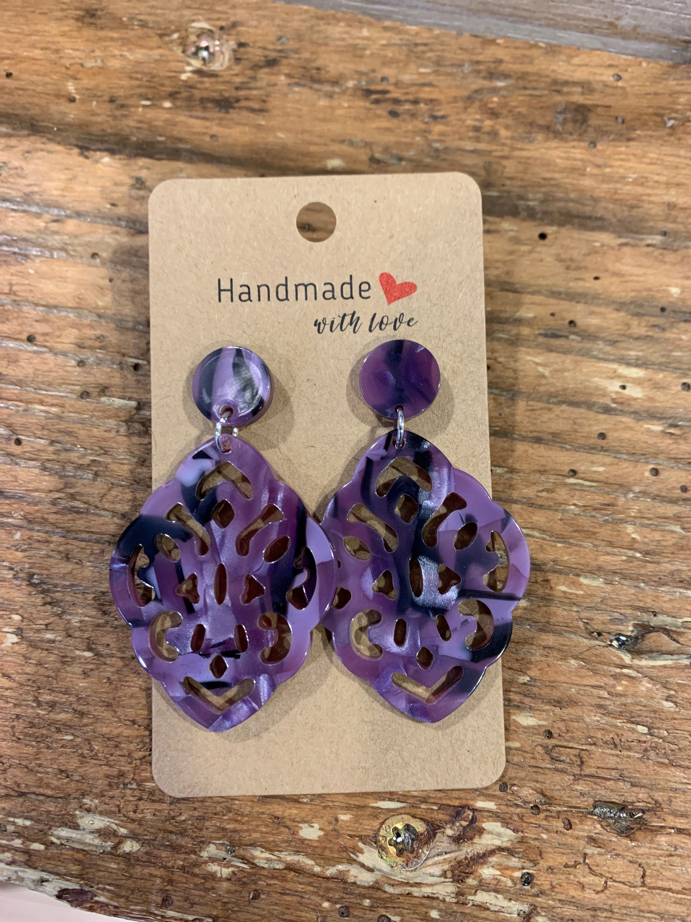 Handgefertigte Resin Ohrringe