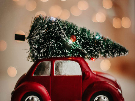 5 Tips to Stay Aligned & Relaxed Through the Holiday Madness