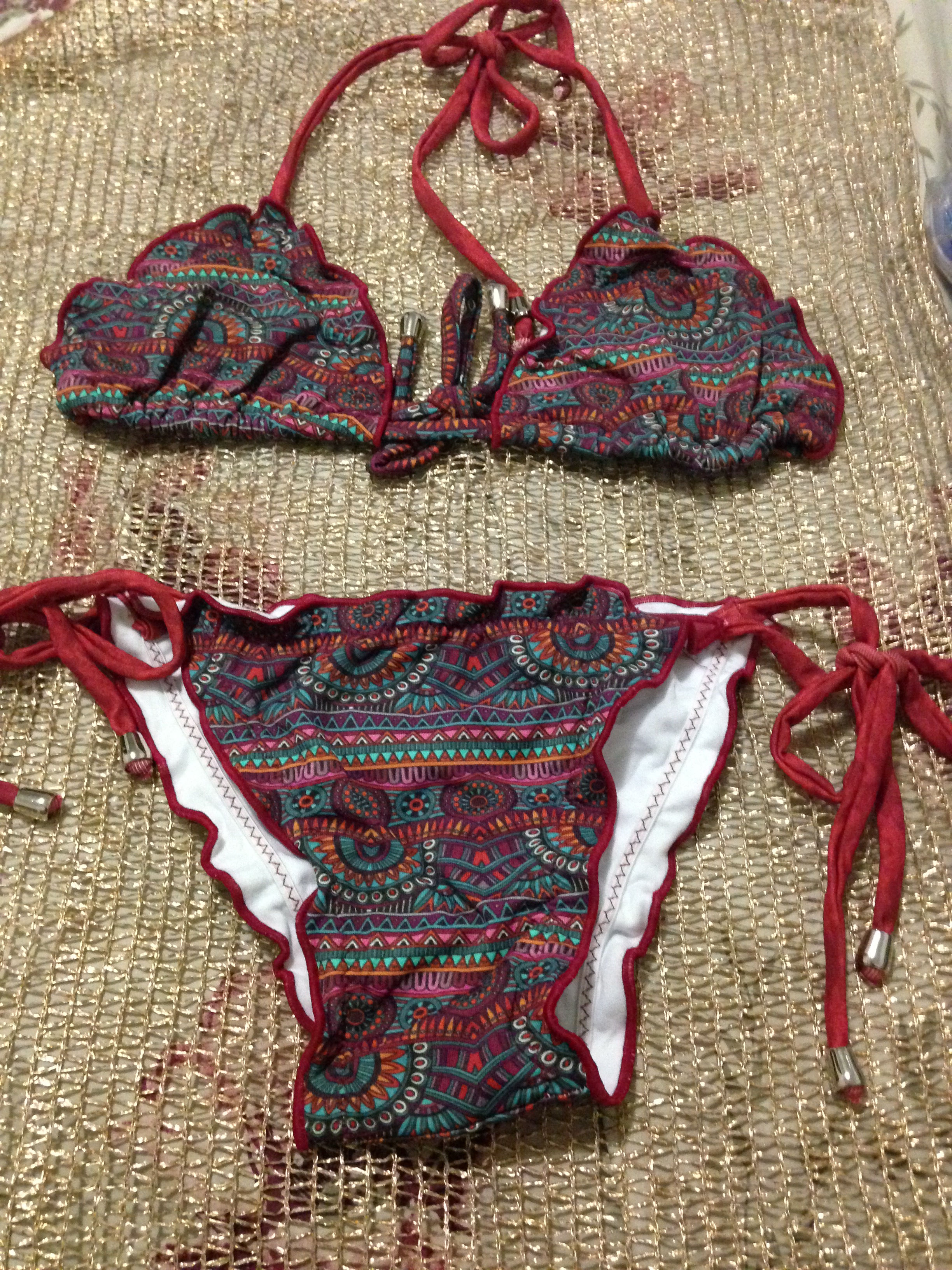 Conjunto biquíni cortininha calcinha ripple (empina bubum) estampa indiana red