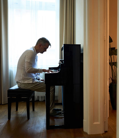 Choose_your_LX_piano.jpg