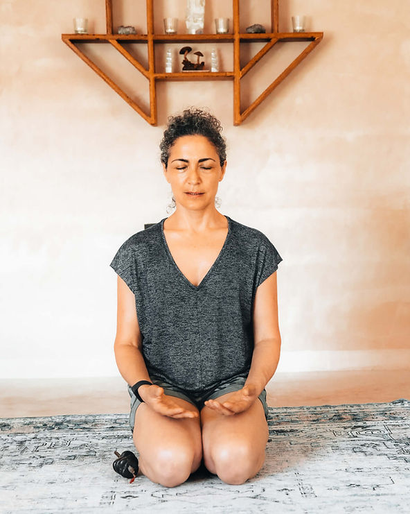 atousa raissyan sitting meditation in a healing space