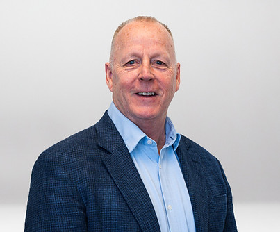 Regus Ribbon Cutting-06_edited.jpg