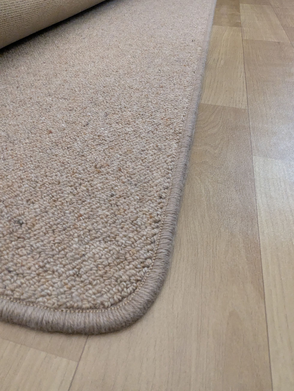 Overlocked edging and corner