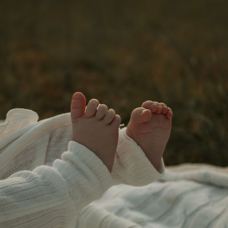 Maternity & Newborn Sessions