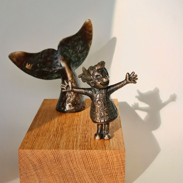 "Meine kleine Wilde...mit Walflosse" Ganz still und leise schleicht sie sich hier rein...b