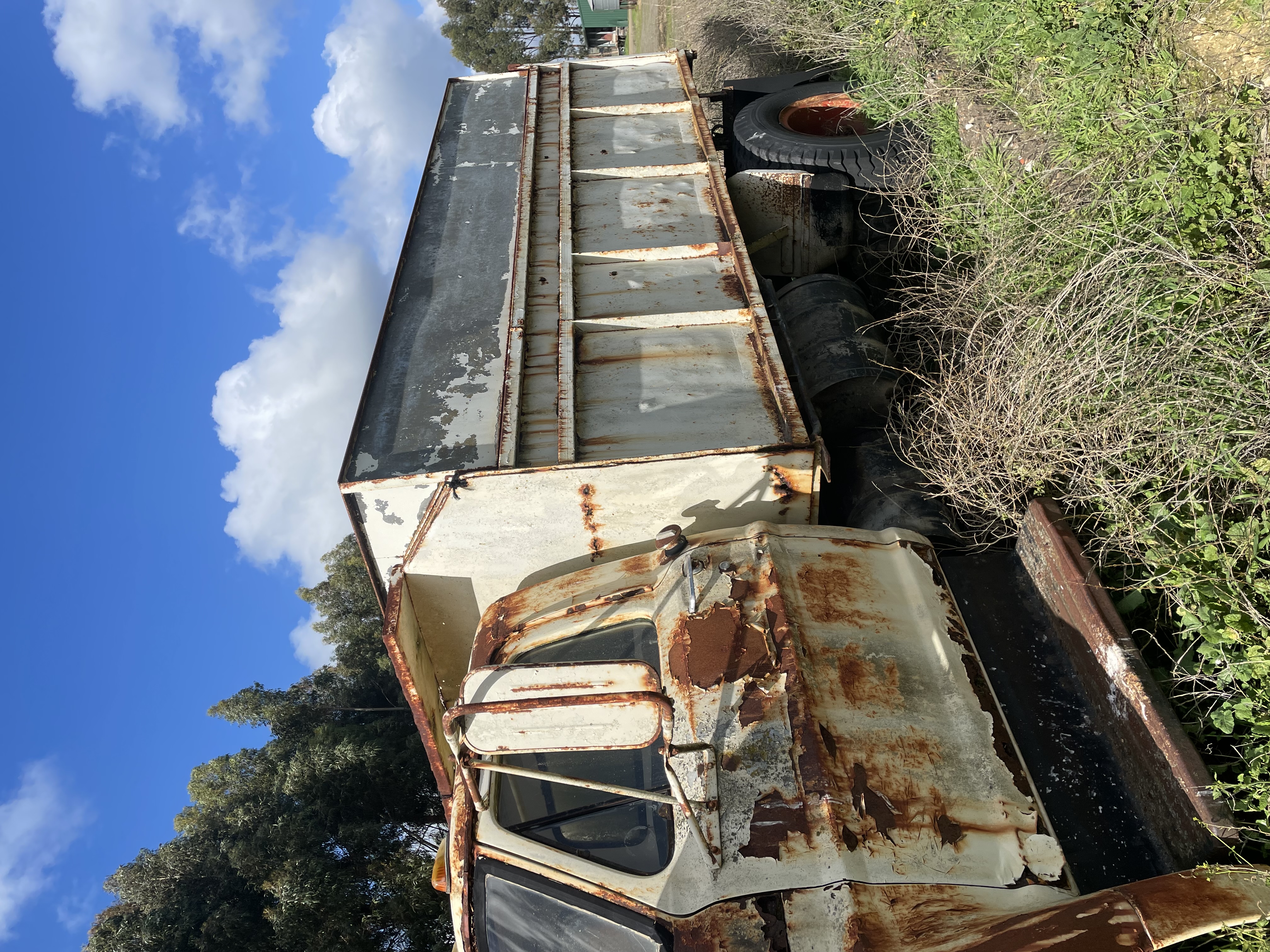 FORD 750 & FORD 700 image 5