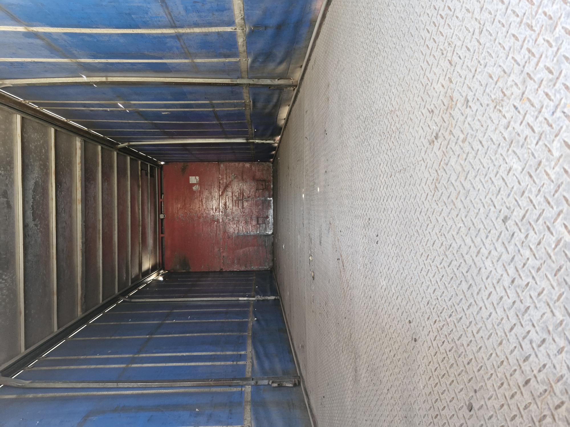 2002 Isuzu FVR Curtainside image 7